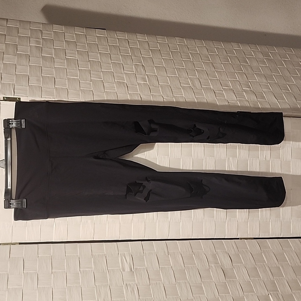 Zyia leggings
